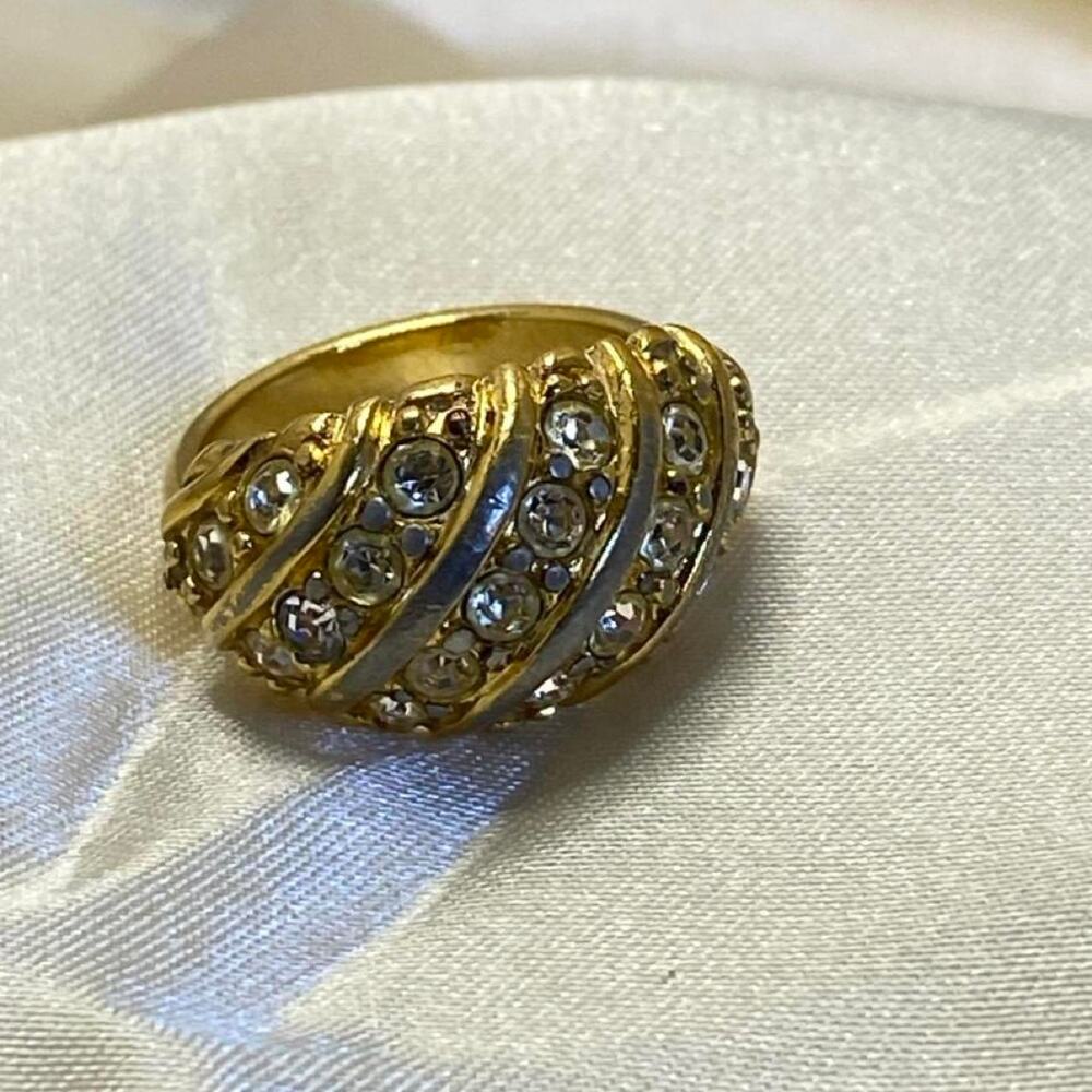 Vintage Avon Hollywood Cocktail Ring 80s Gold Tone Rhinestone Swirl Dome Signed